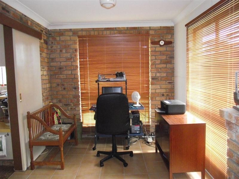 23 Pharlap Court, Ningi QLD 4511