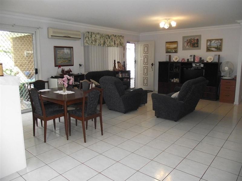 2/9 Botany Crescent, Banksia Beach QLD 4507