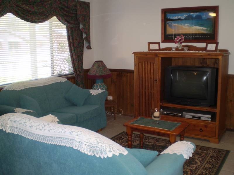 1 Indra Ave, Bribie Island QLD 4507