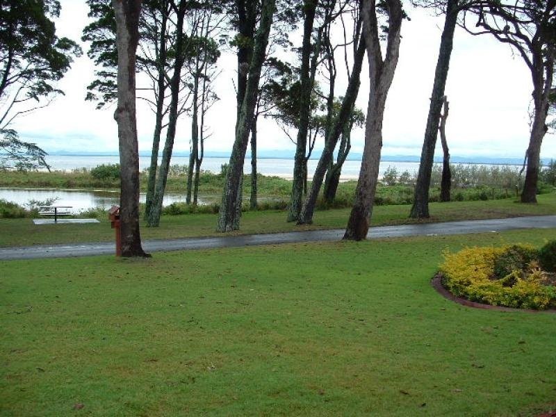 33 The Boulevard, Bongaree QLD 4507