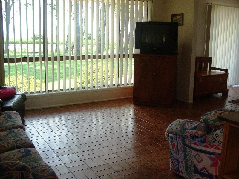 33 The Boulevard, Bongaree QLD 4507