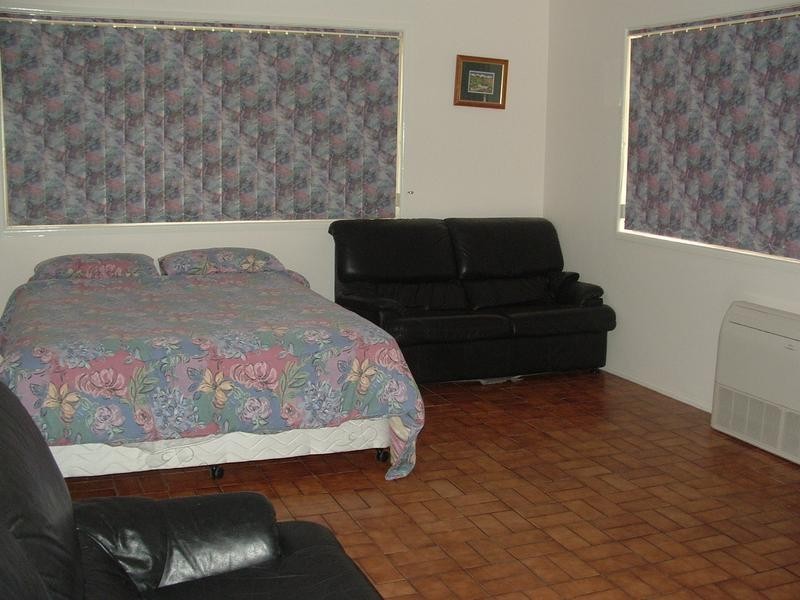 33 The Boulevard, Bongaree QLD 4507