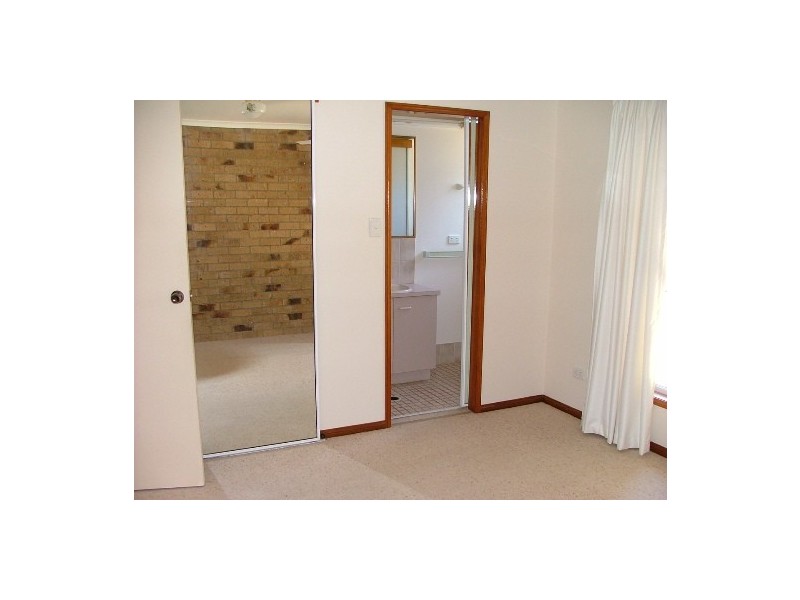 8 Banya Street, Bongaree QLD 4507