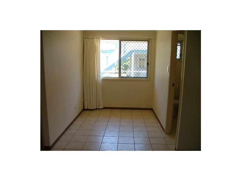 8 Banya Street, Bongaree QLD 4507