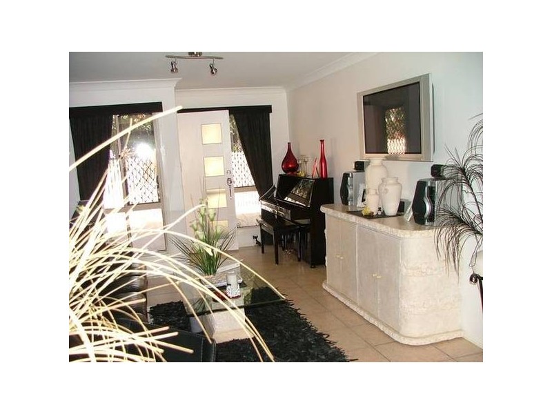 Sandstone Point QLD 4511