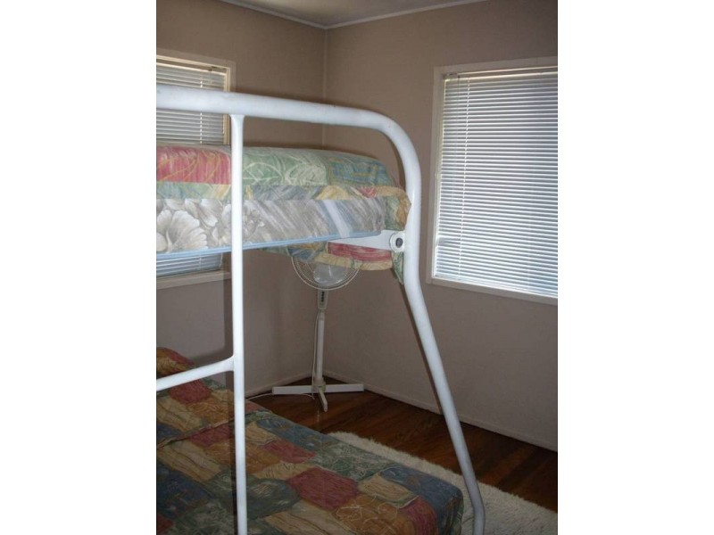 10 Warrigal Street, Bribie Island QLD 4507