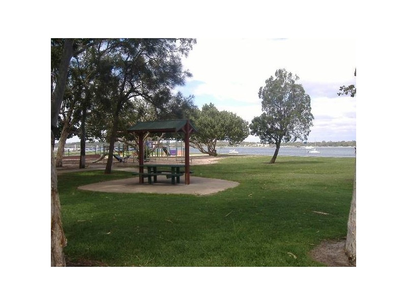 15/81 Sylvan Beach Esplanade, Bribie Island QLD 4507