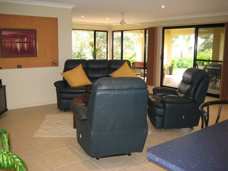 Sandstone Point QLD 4511