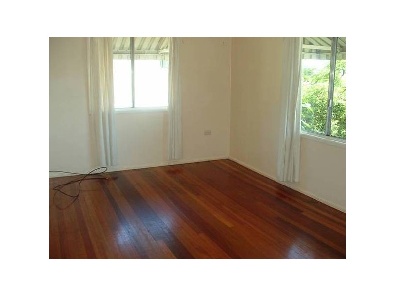 17 Cormorant St, Bribie Island QLD 4507