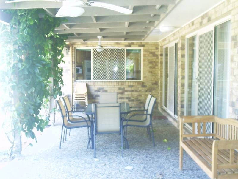 17 Eighth Ave, Bribie Island QLD 4507