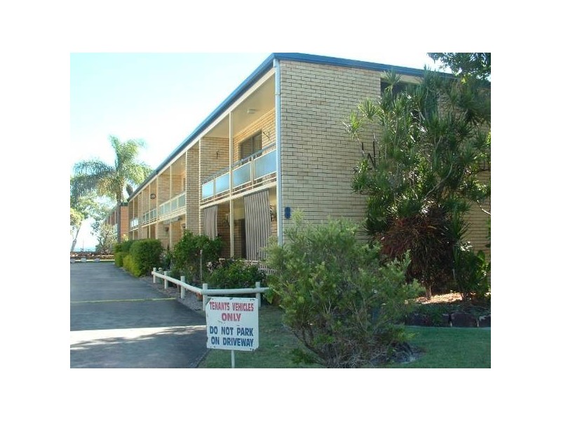 4/8 Winston Dr, Bongaree QLD 4507