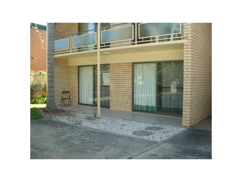 4/8 Winston Dr, Bongaree QLD 4507