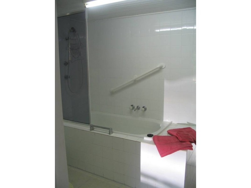 56 Bestman Ave, Bribie Island QLD 4507