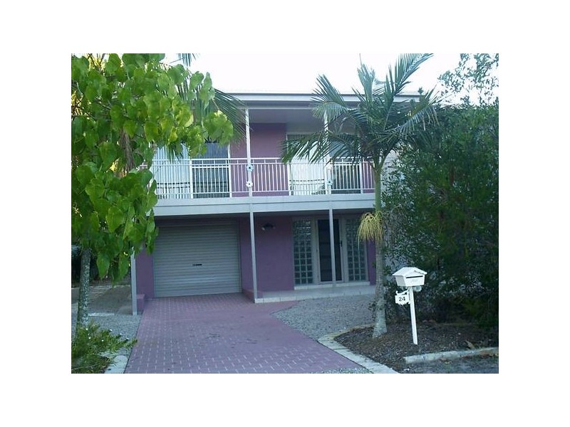 24 Ford St, Bongaree QLD 4507