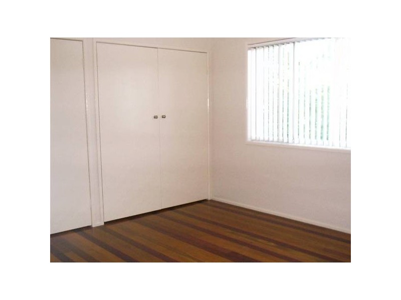 24 Ford St, Bongaree QLD 4507