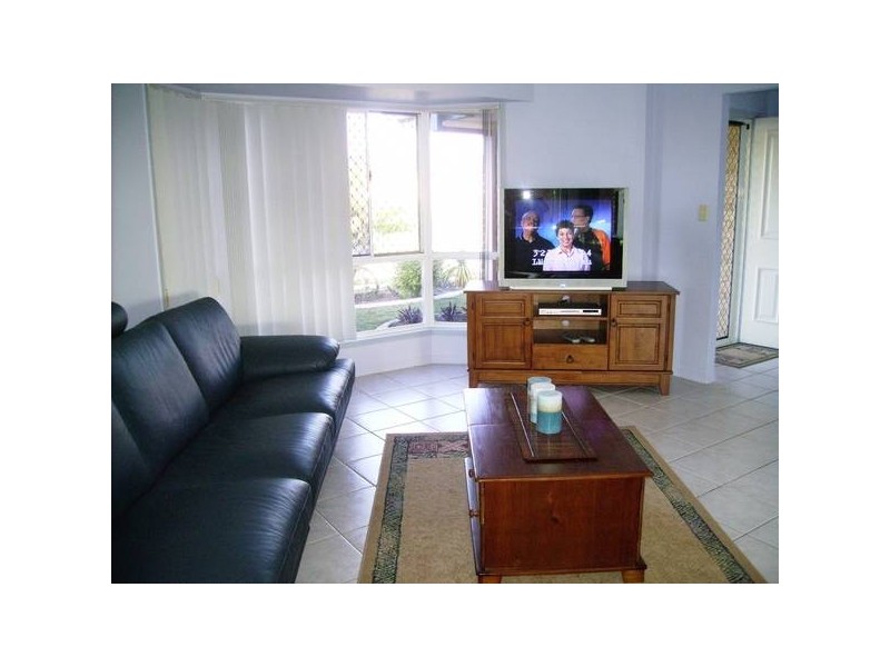 115 Avon Ave, Banksia Beach QLD 4507