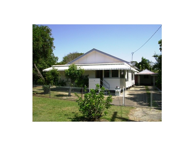 4 Fourth Ave, Bongaree QLD 4507
