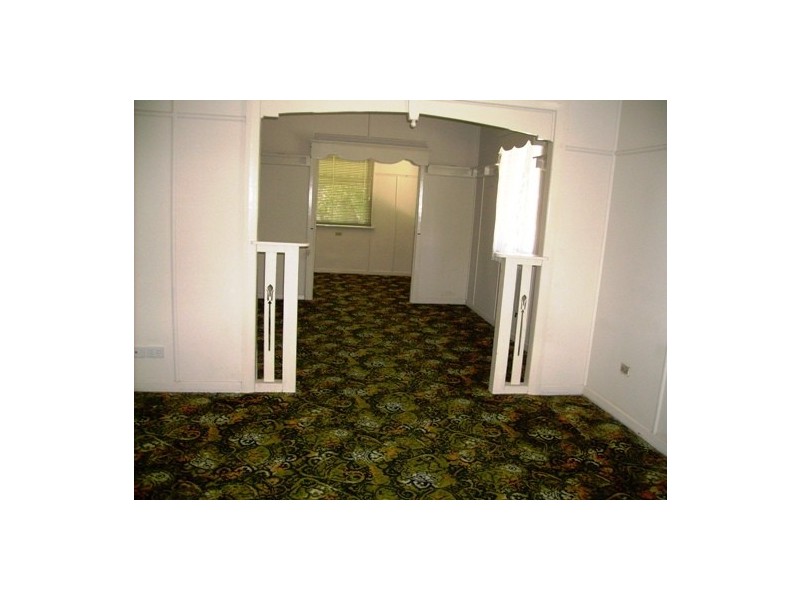 6 Mirimar St, Bongaree QLD 4507