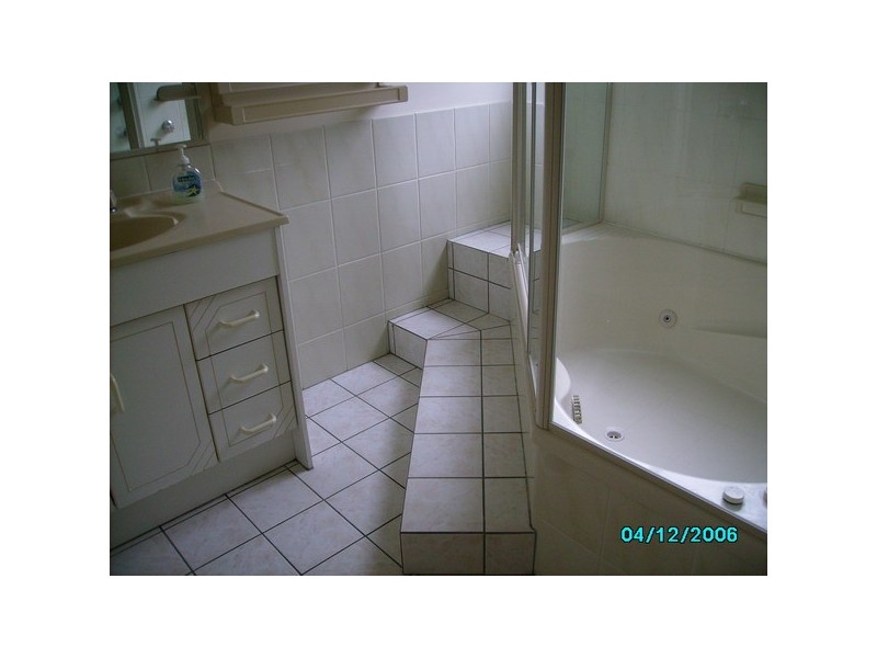 1/5 Cotterill Ave, Bribie Island QLD 4507