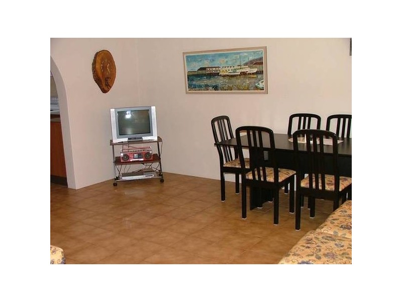 2/3 DOLPHIN DRIVE, Bongaree QLD 4507