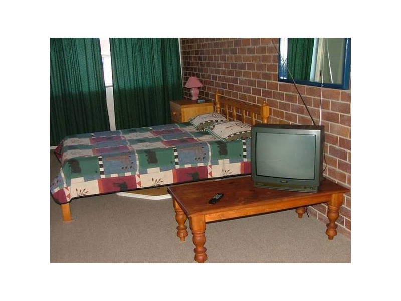 2/3 DOLPHIN DRIVE, Bongaree QLD 4507