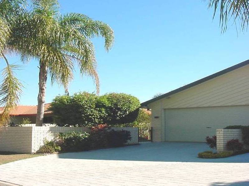 2/20 TRADEWINDS DRIVE, Banksia Beach QLD 4507