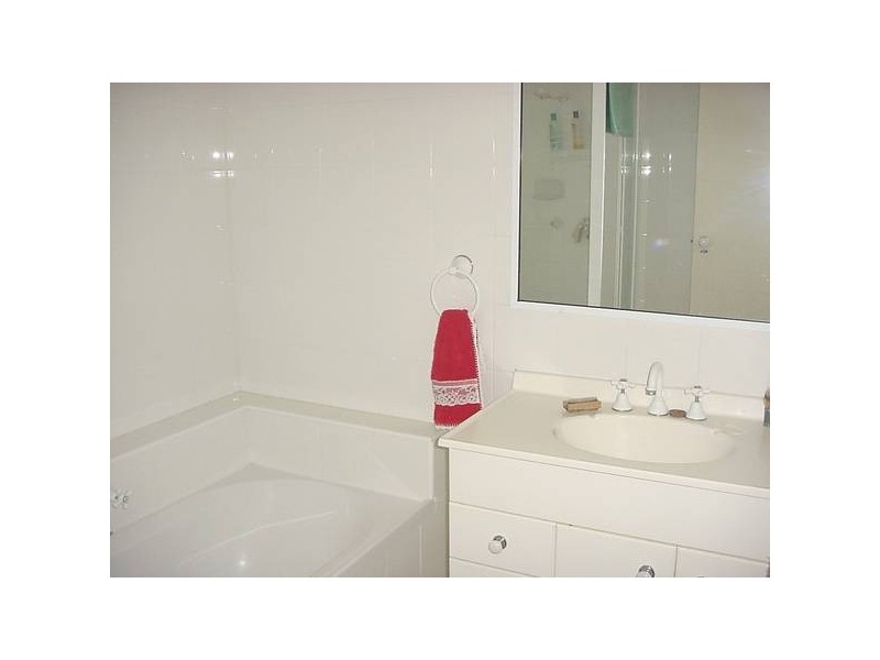 2/20 TRADEWINDS DRIVE, Banksia Beach QLD 4507