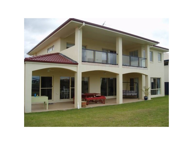 104 COSMOS AVENUE, Banksia Beach QLD 4507