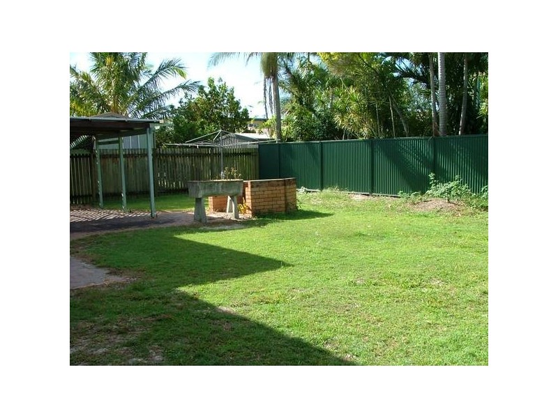 20 Hazell Ave, Bribie Island QLD 4507