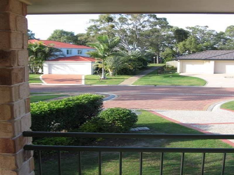 Ardel Place, Sandstone Point QLD 4511