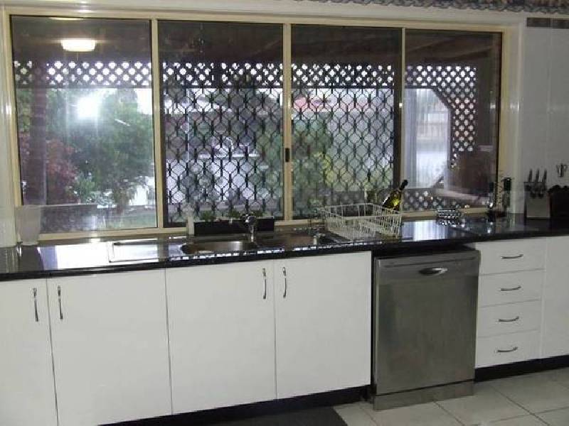 14 Hoya Crescent, Bribie Island QLD 4507