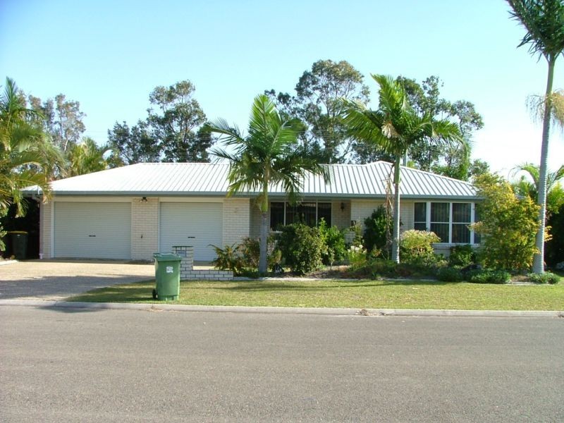 4 Pimpala Cr, Bongaree QLD 4507