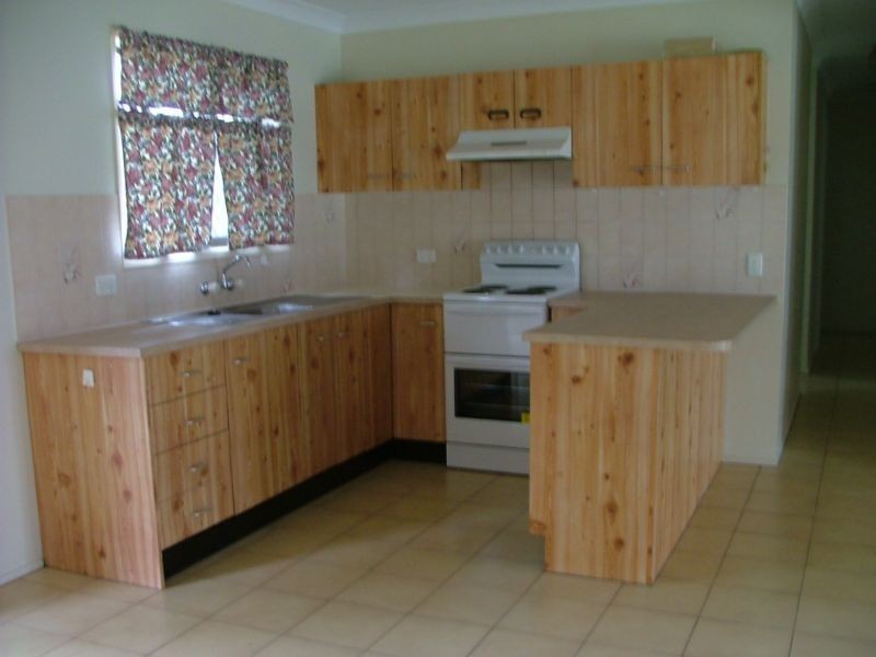 2/12 Pelican St, Bribie Island QLD 4507