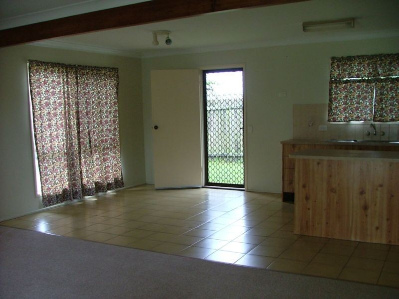 2/12 Pelican St, Bribie Island QLD 4507
