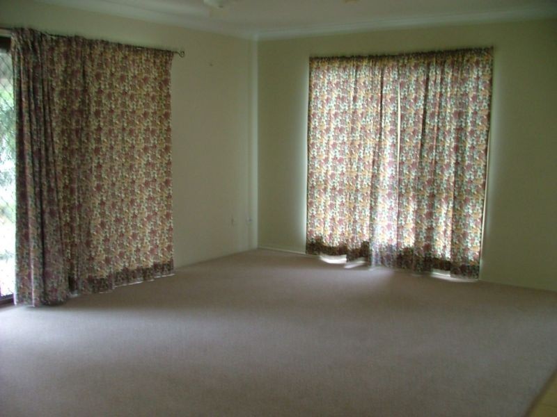 2/12 Pelican St, Bribie Island QLD 4507
