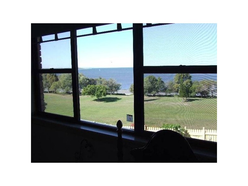 Sandstone Point QLD 4511