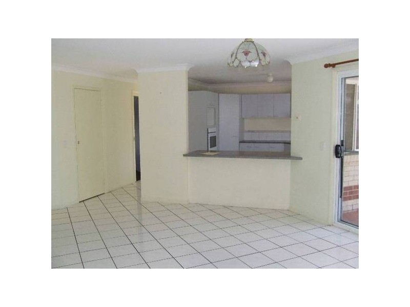 Avon Ave, Banksia Beach QLD 4507