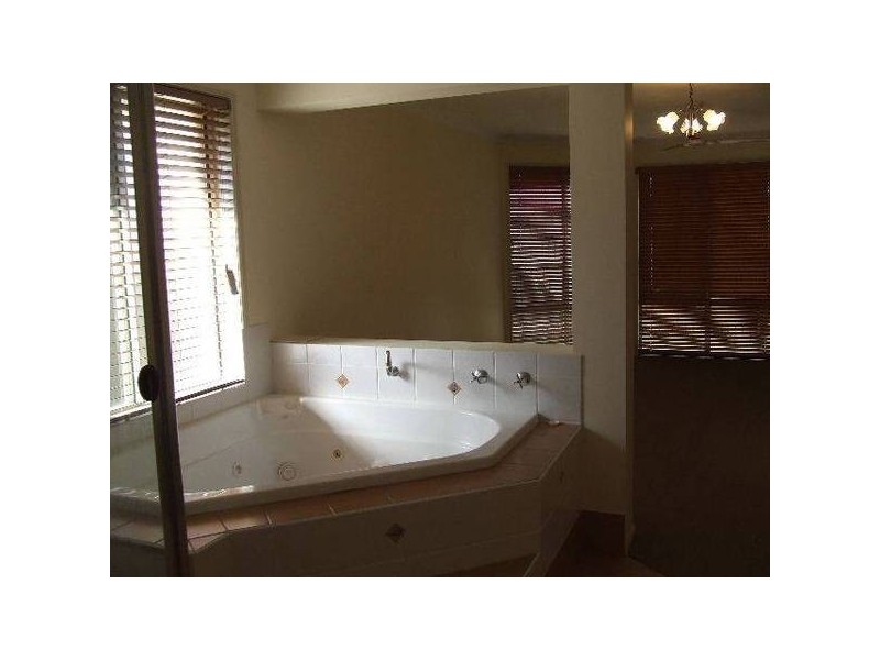 Sandstone Point QLD 4511