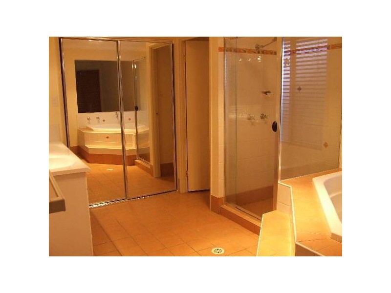 Sandstone Point QLD 4511