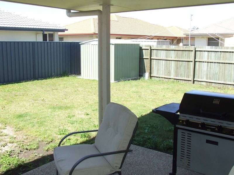 Sandstone Point QLD 4511