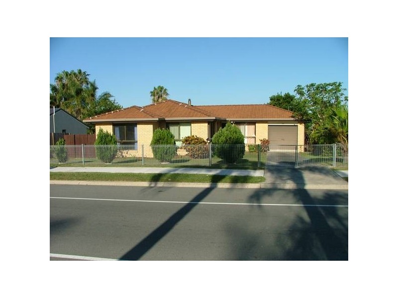 61 Bestman Road, Sandstone Point QLD 4511