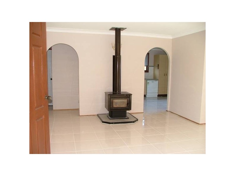 61 Bestman Road, Sandstone Point QLD 4511