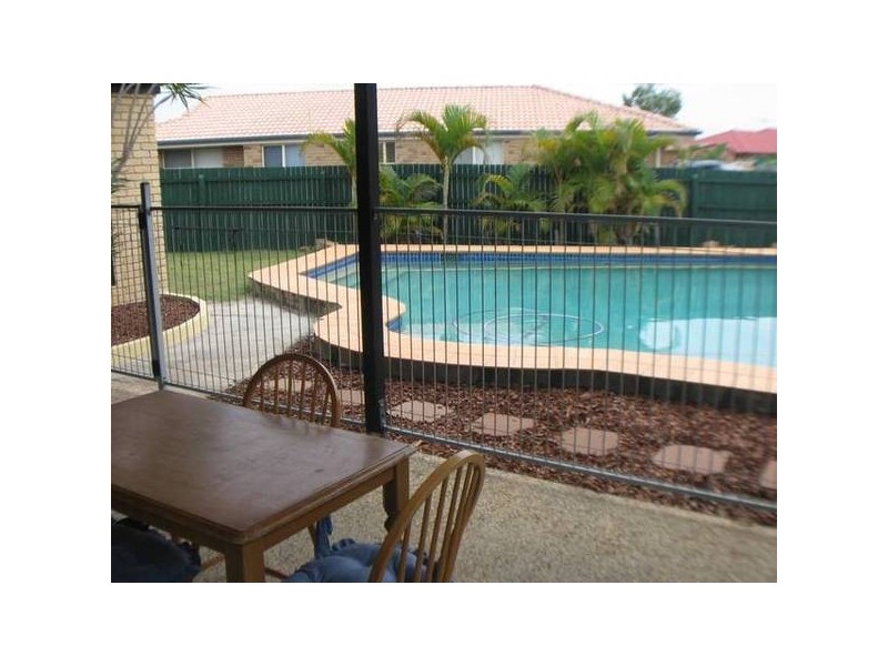 Sandstone Point QLD 4511