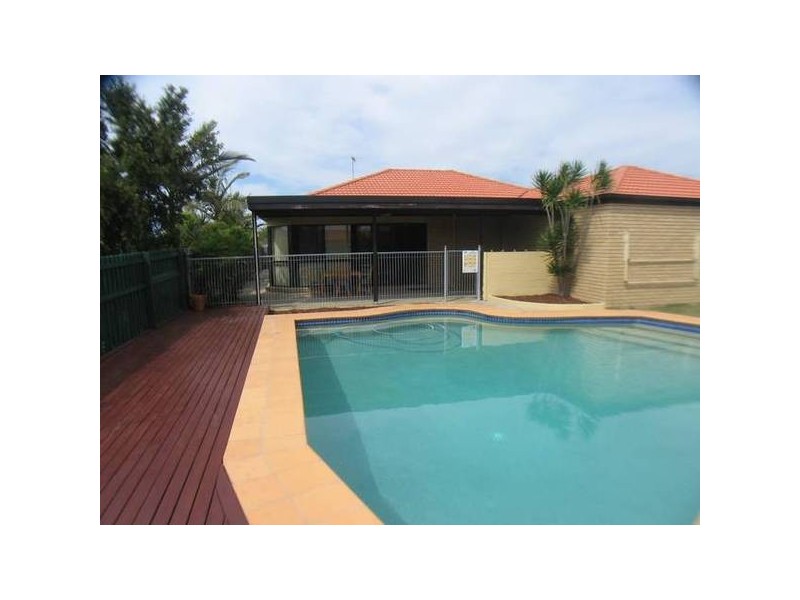 Sandstone Point QLD 4511