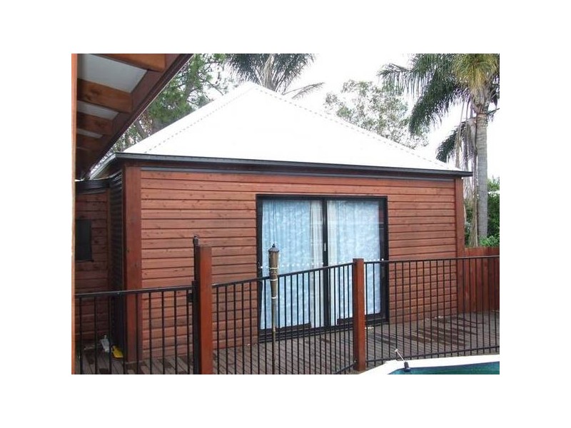 8 Pelican Street, Bribie Island QLD 4507