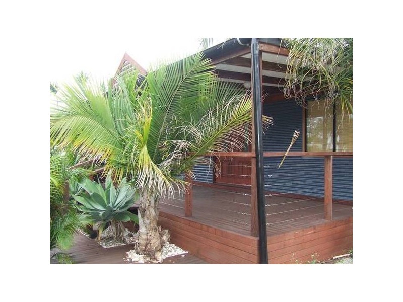 8 Pelican Street, Bribie Island QLD 4507