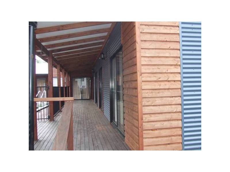 8 Pelican Street, Bribie Island QLD 4507