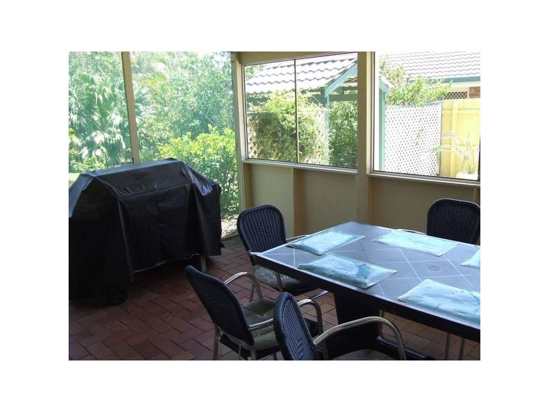 Sandstone Point QLD 4511