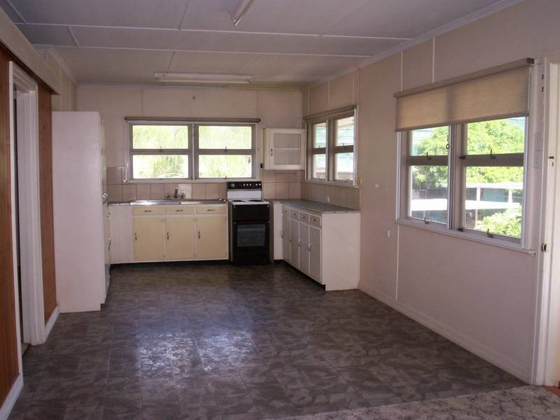 1/123 Welsby Parade, Bongaree QLD 4507