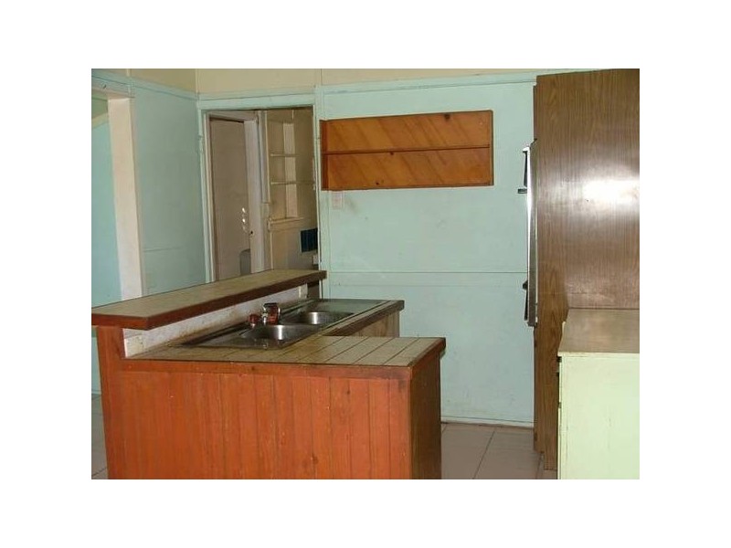 11 North Street, Woorim QLD 4507